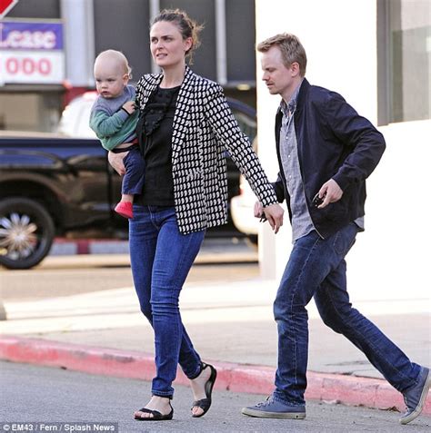 emily deschanel children.